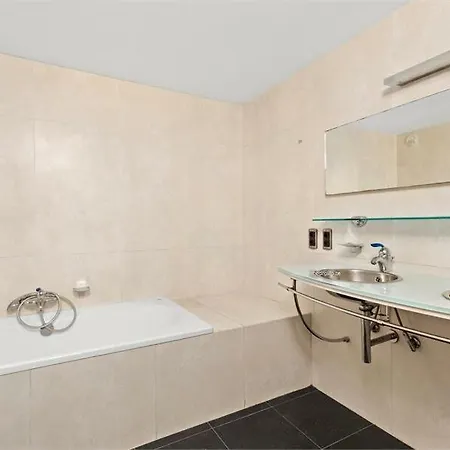 Luxury Penthouse In The Center Of T101 *