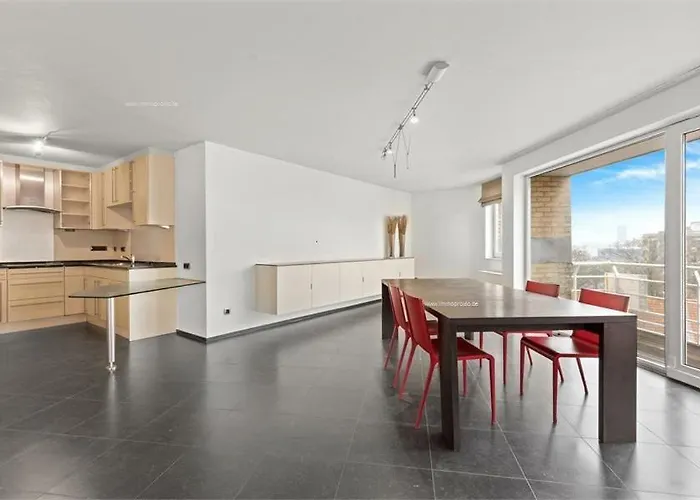 Luxury Penthouse In The Center Of T101 Apartment *